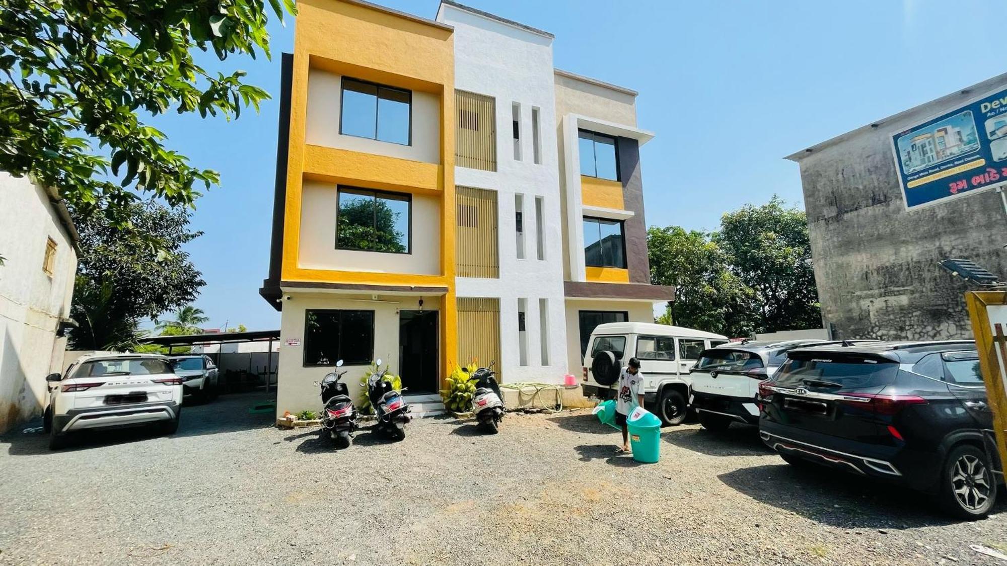 Devka House Ξενοδοχείο Daman Εξωτερικό φωτογραφία