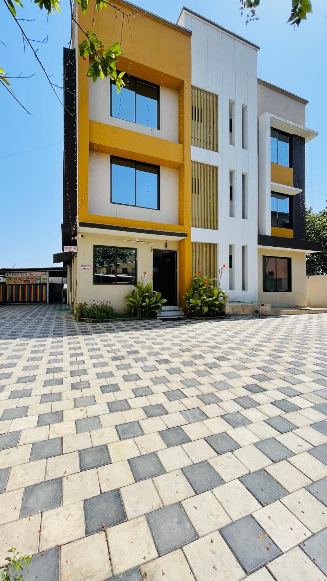 Devka House Ξενοδοχείο Daman Εξωτερικό φωτογραφία